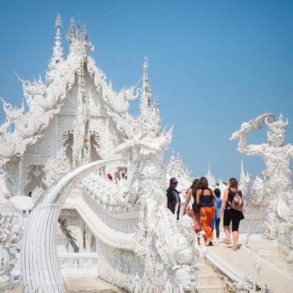 Chiang Mai: Chiang Rai Temples Day Trip with Hot Springs